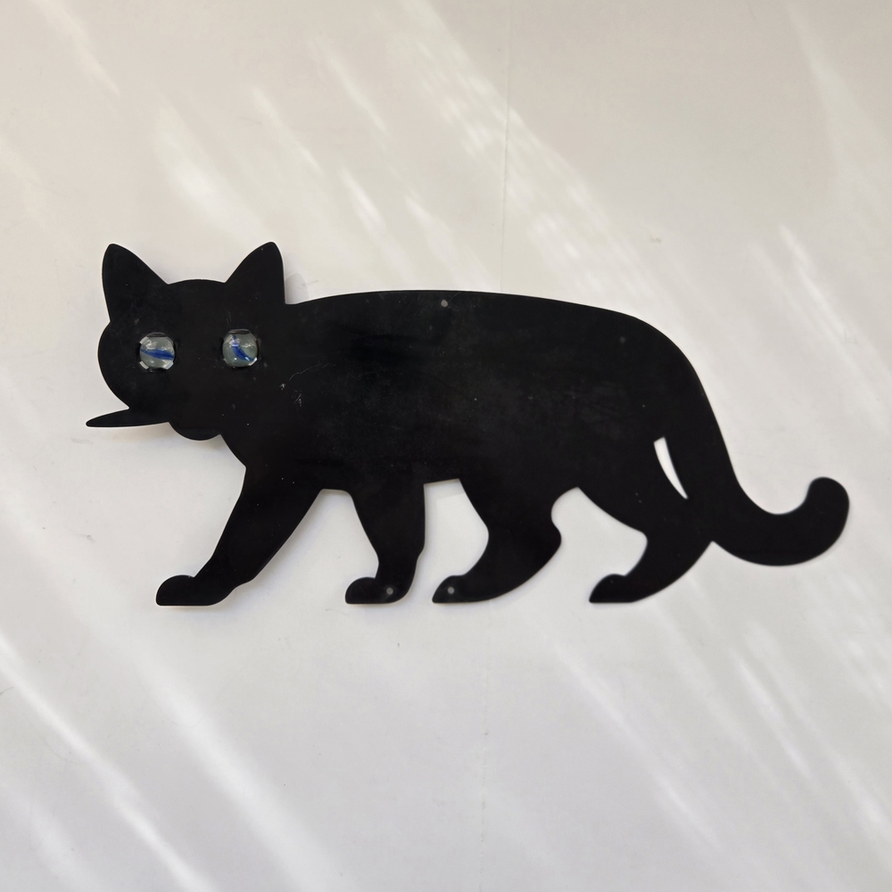 Metal black scare cat garden deterrent silhouette with reflective marble eyes